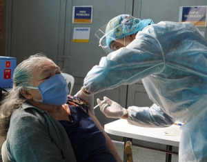Secretaría de Salud habilita vacunación para mayores de 55 años en centros comerciales​​
