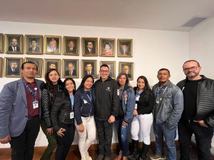 Equipo de Capital Salud se forma en lengua de señas como aporte a la inclusión social en salud