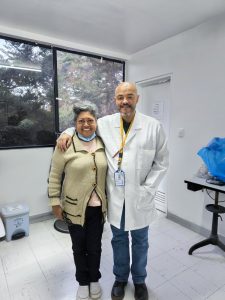 Yasmira Briceño recuperó la visión y su proyecto de vida gracias al servicio de oftalmología del Hospital Simón Bolívar
