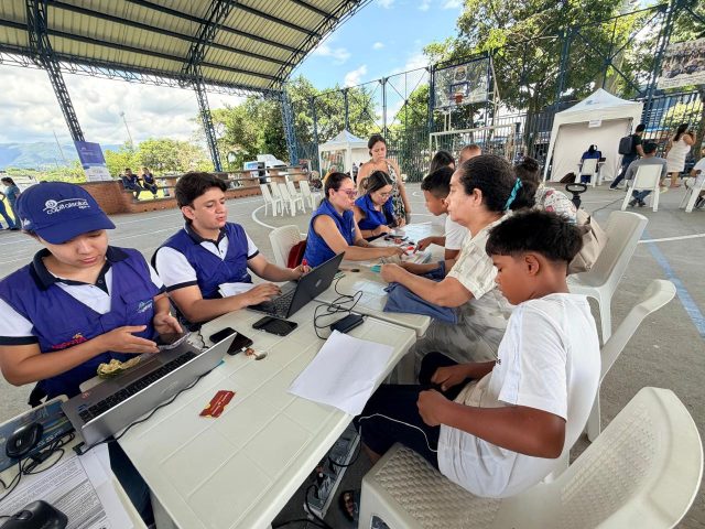 Capital Salud llevó atención integral a los habitantes de las comunas Ocho y Nueve de Villavicencio